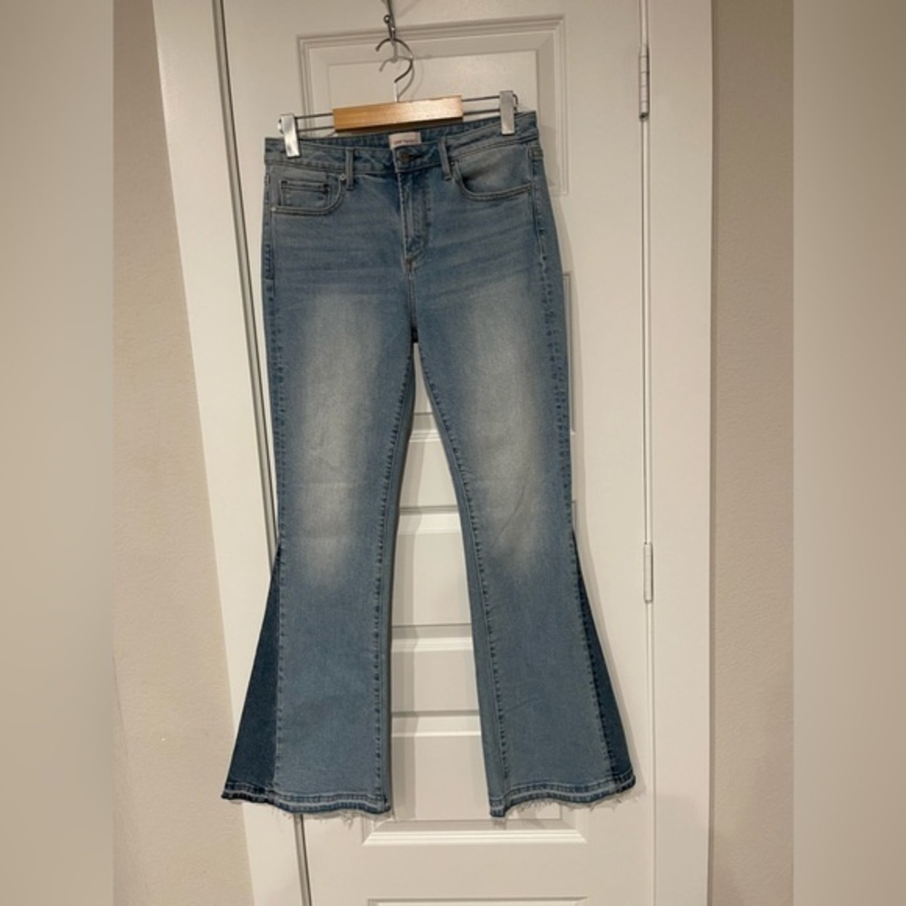 Driftwood flare Farrah jeans